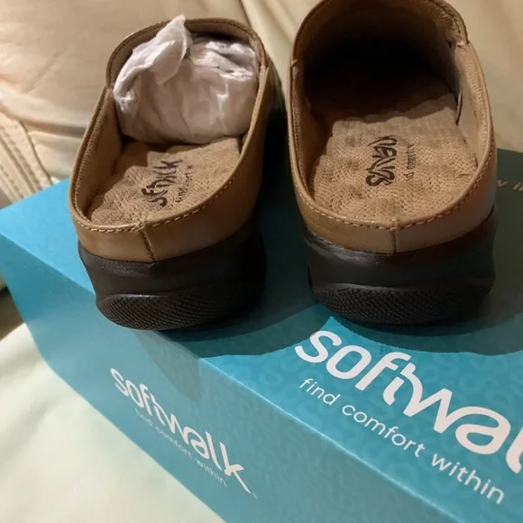 SoftWalk San Marcos Mule - Picture 2 of 4